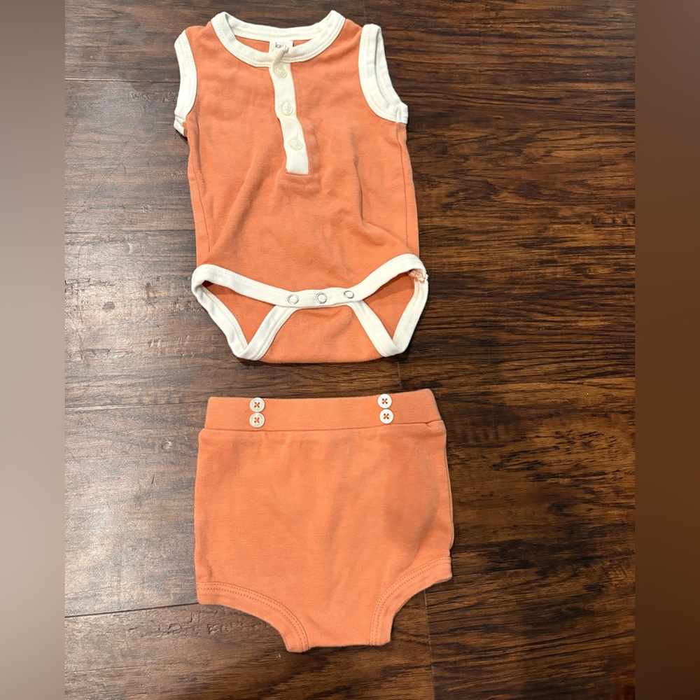 Kate Quinn set